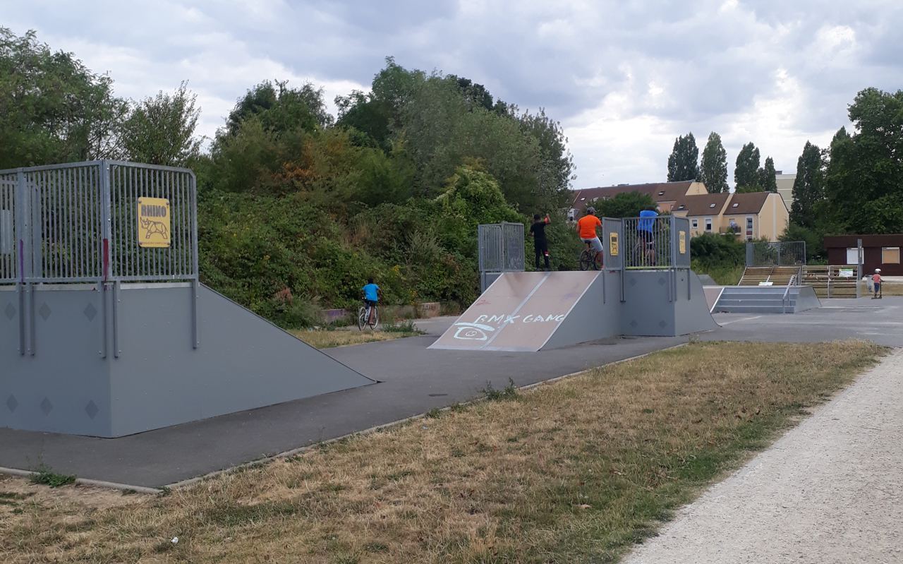 Morsang-sur-Orge skatepark — photo 1