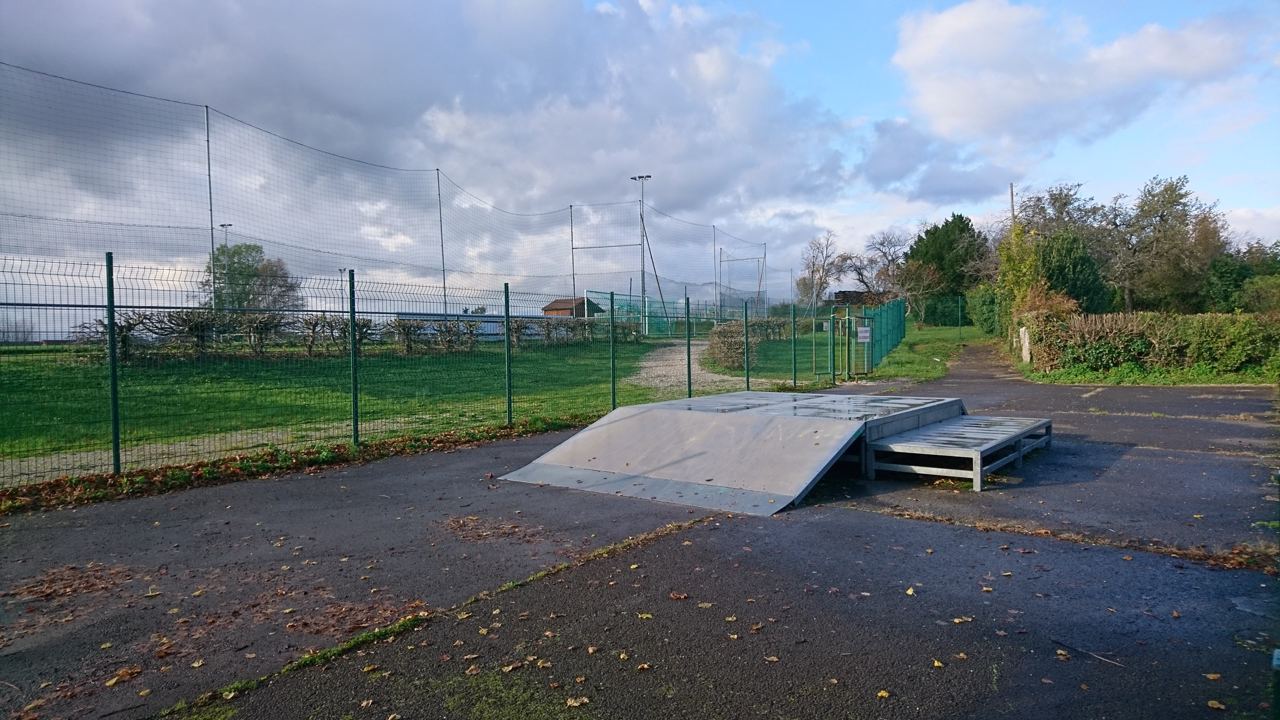 Perrigny skatepark — photo 1