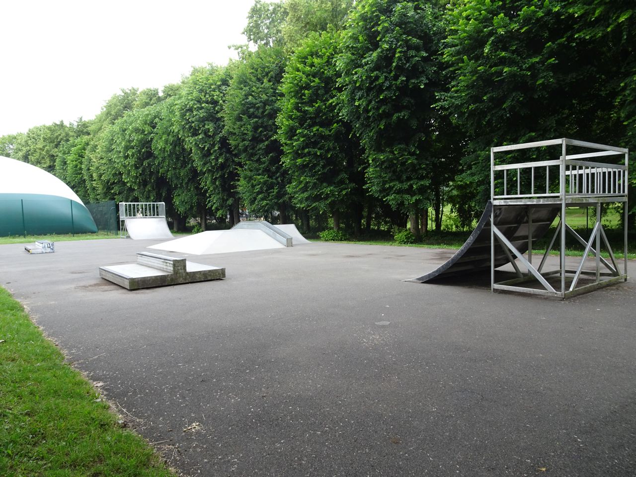 L'isle-Adam skatepark — photo 1