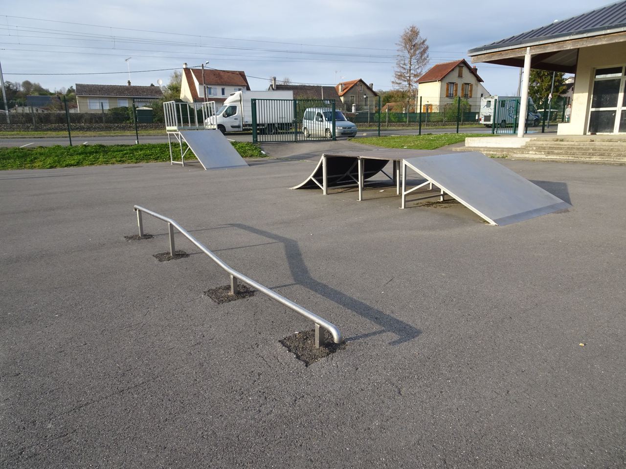 Auvers-sur-Oise skatepark — photo 1