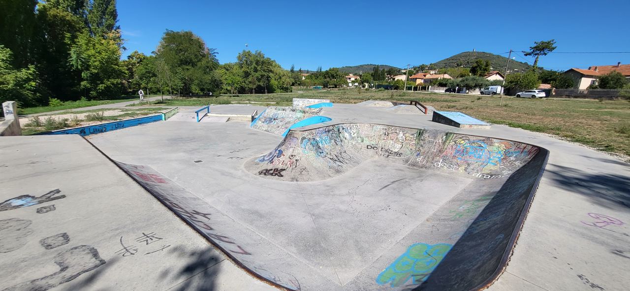 Manosque skatepark — photo 1