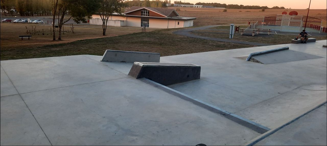 skate park mirambeau — photo 1