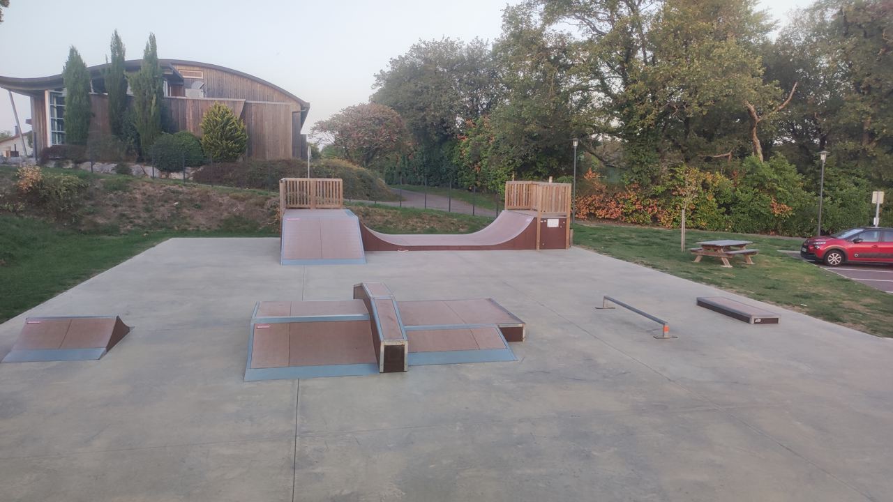 Geaune skatepark — photo 1