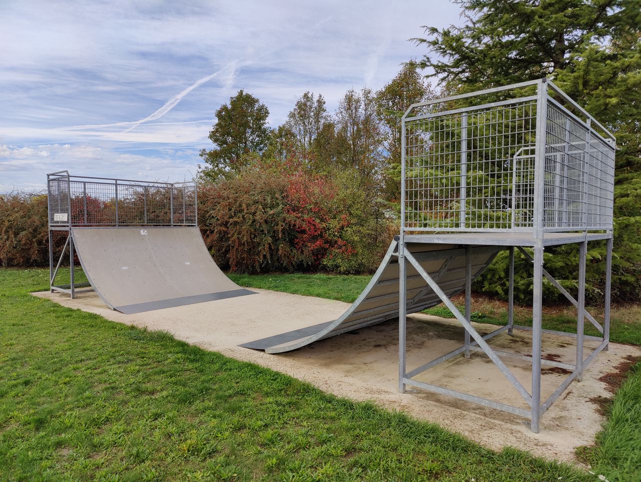 Verneuil-l'étang skatepark — photo 1