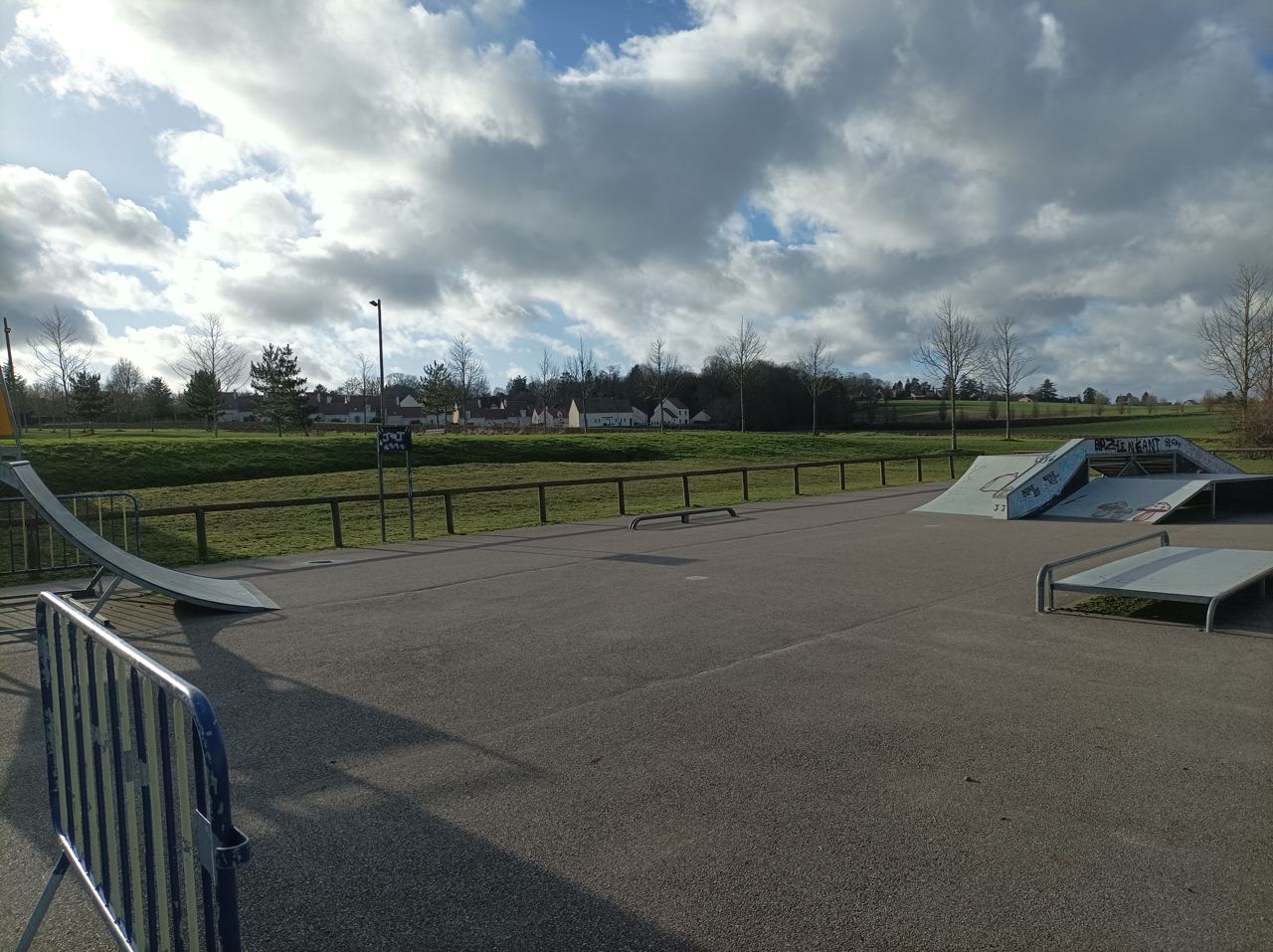 Thoiry skatepark — photo 1