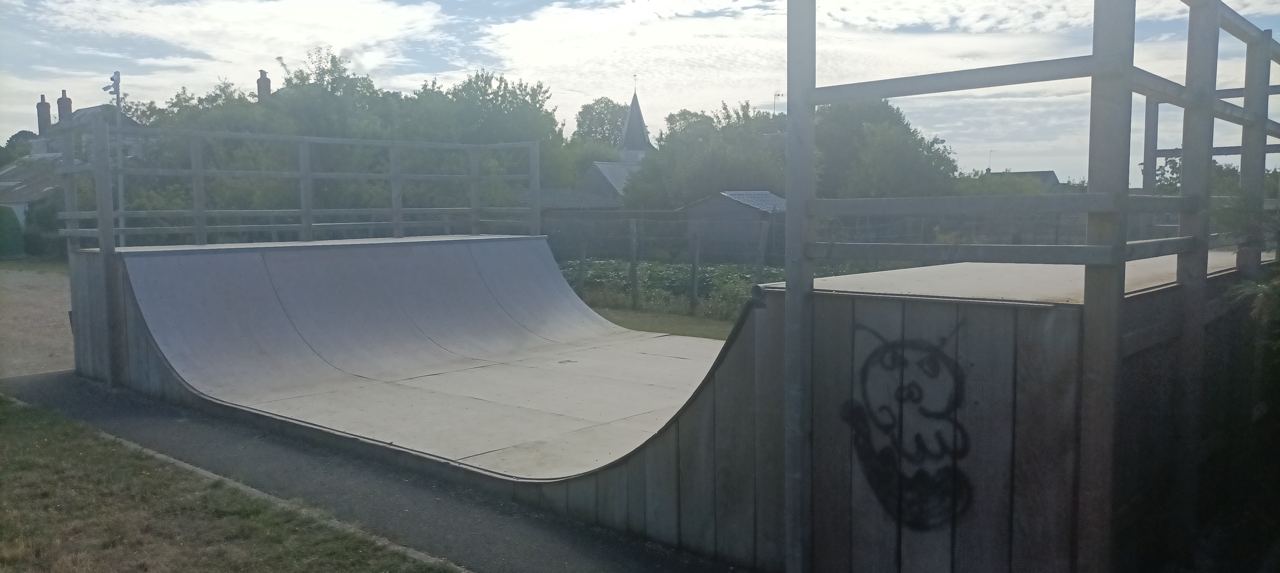 De Courbouzon skatepark — photo 1