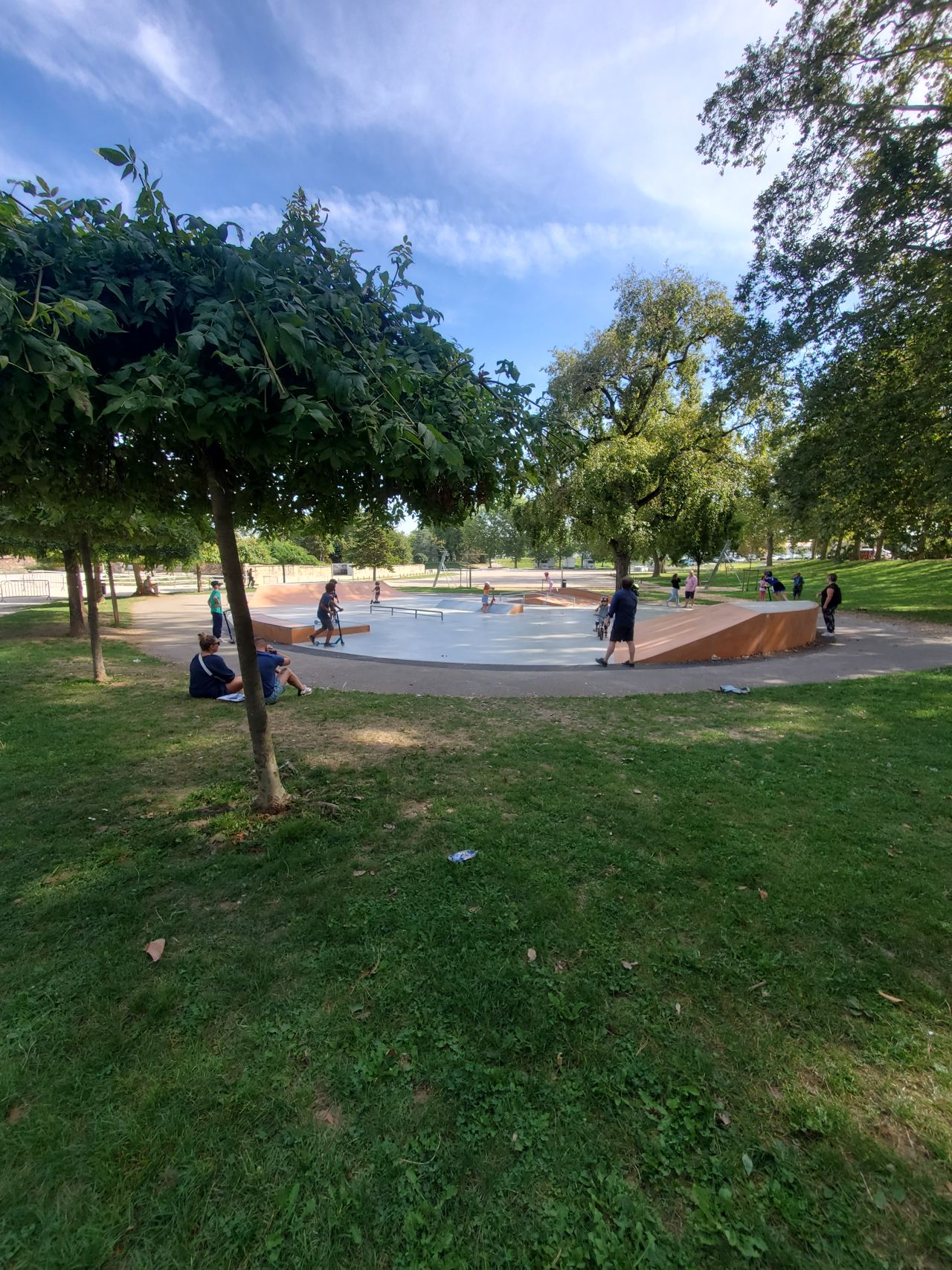 Skatepark parc des biches — photo 1