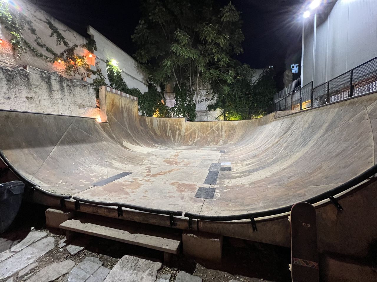 Latraac skate cafe — photo 1
