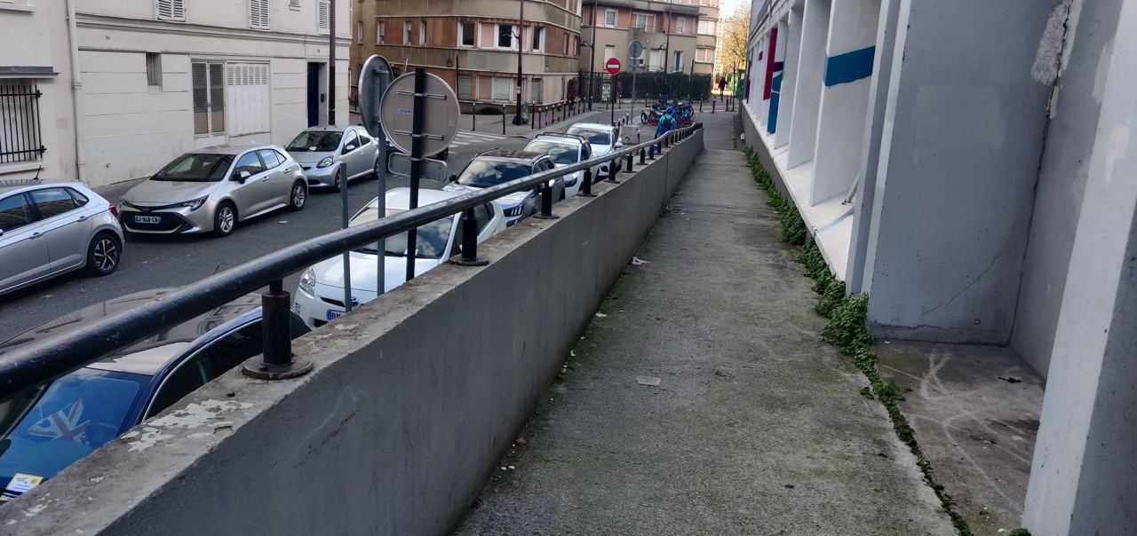 Rue Fragonard Spot — photo 1