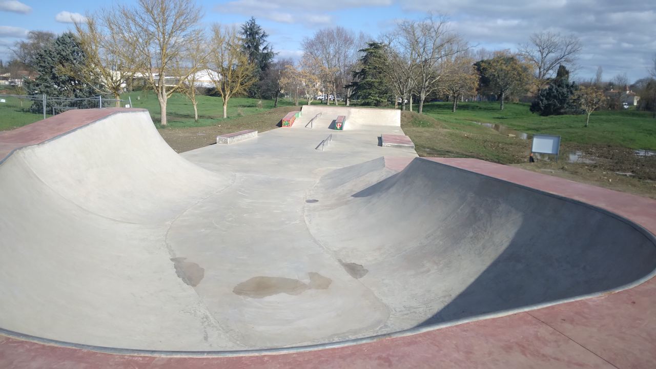 Skatepark frouzins — photo 1