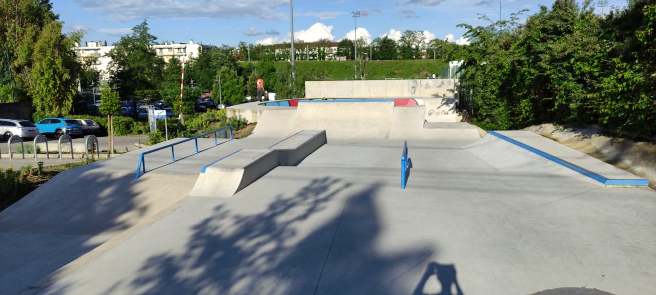Tassin-la-Demi-Lune skatepark — photo 1