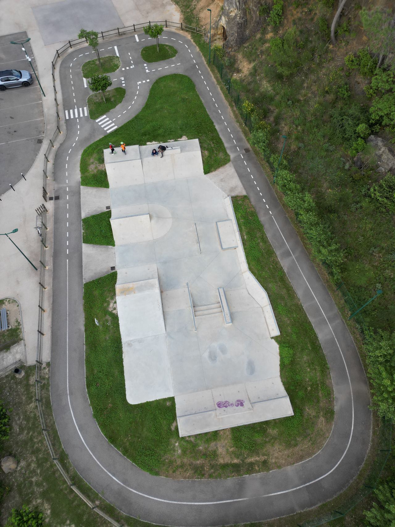 Skatepark Mondragon — photo 1