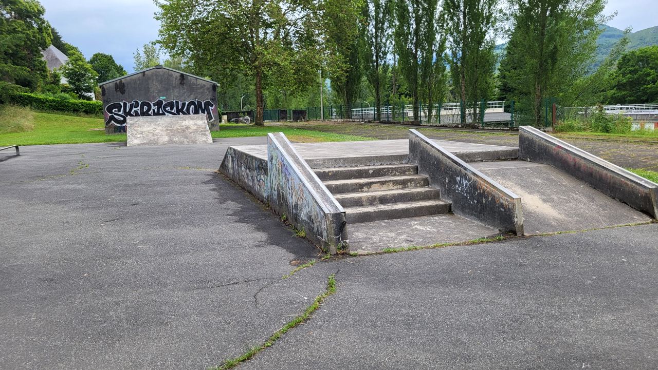 Lourdes skatepark — photo 1