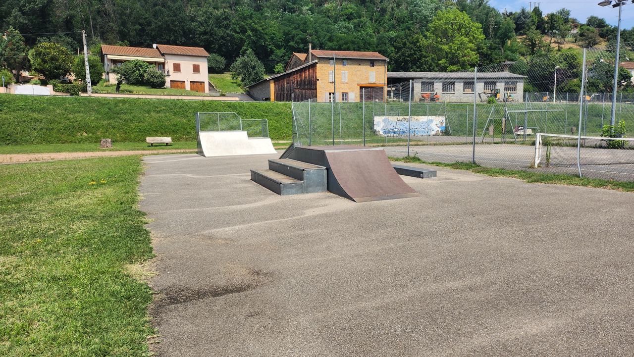 Sain-Bel skatepark — photo 1
