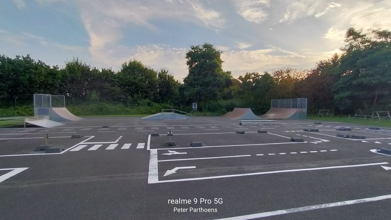 SOZ skatepark — photo 1