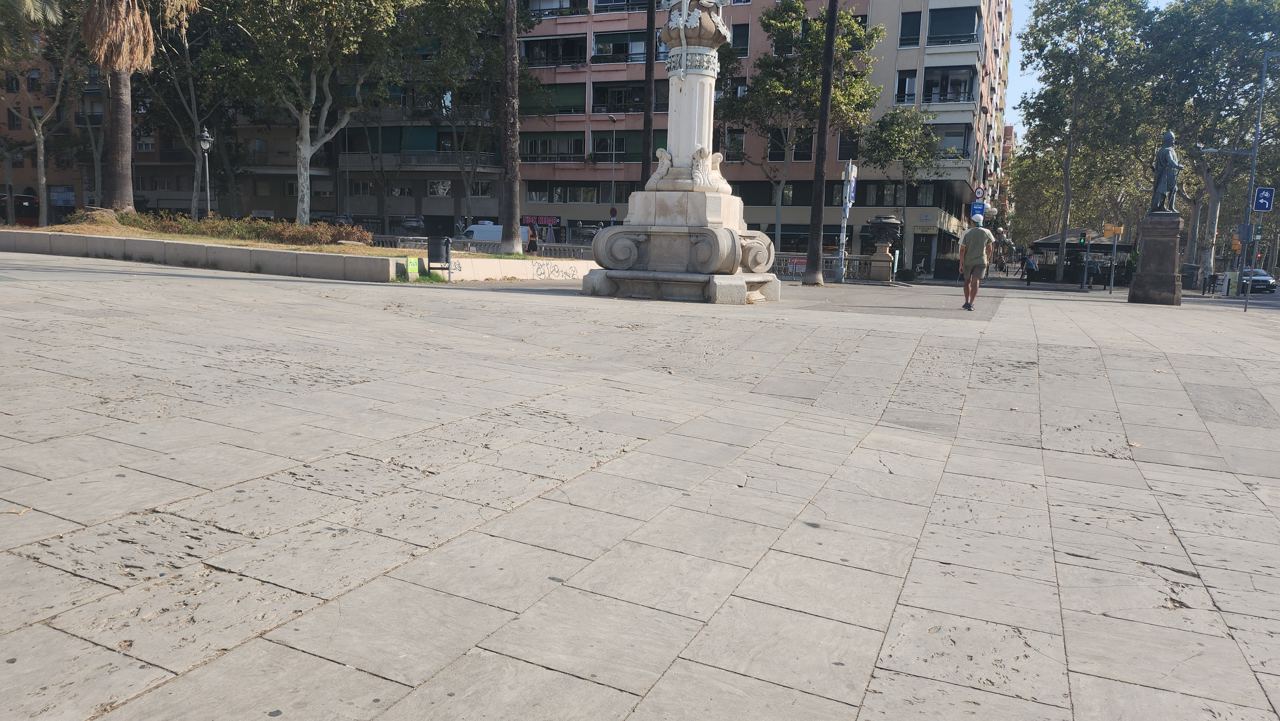 12-2 Passeig Lluís Companys — photo 1