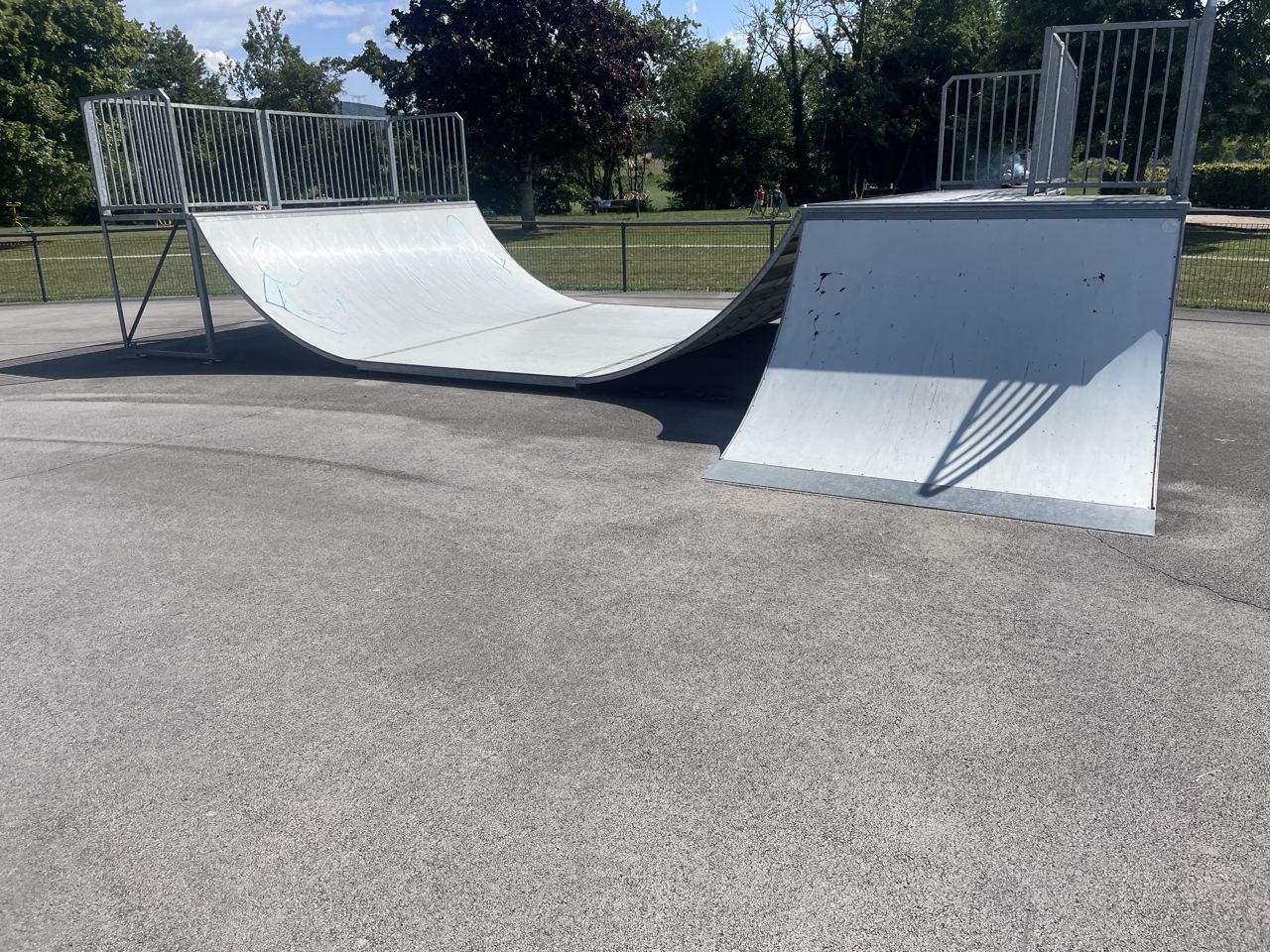 Parc de loisir en lune — photo 1