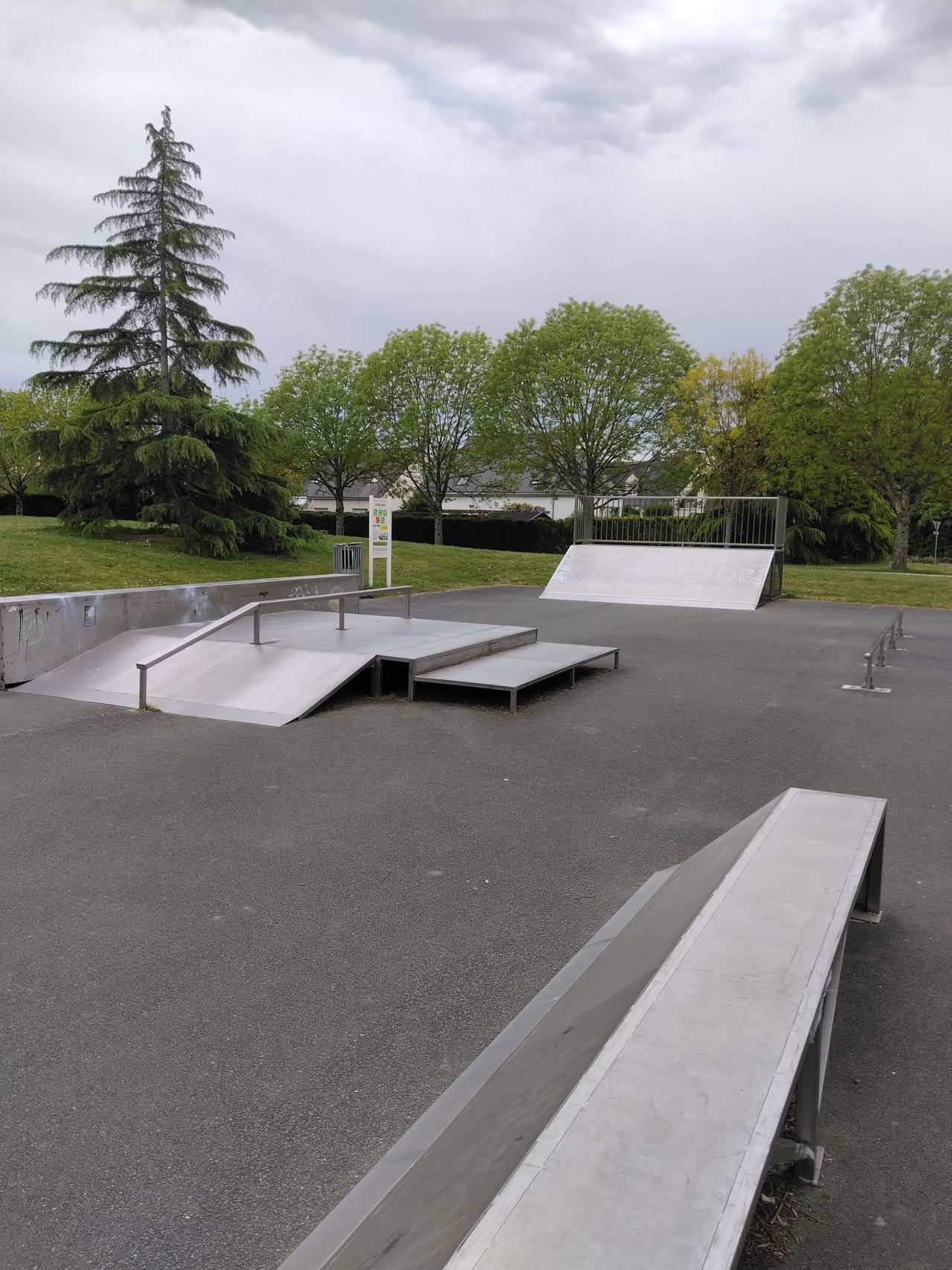 Beaucouzé skatepark — photo 1
