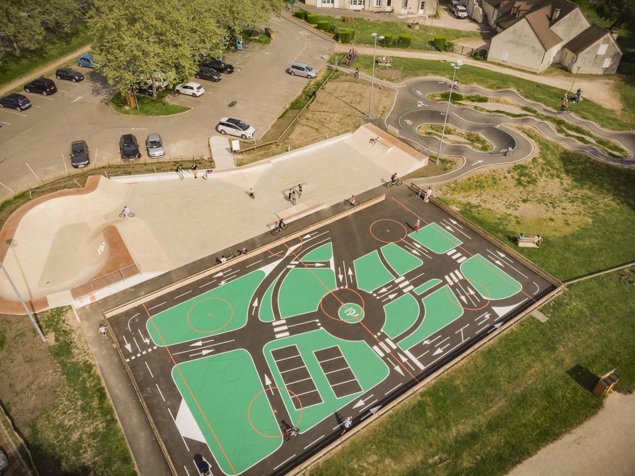 Autun skatepark — photo 1